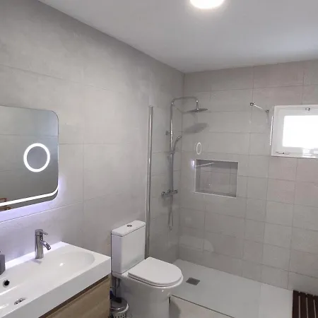 Casa Hubara Lanzarote, Brand New, Bright And Quiet Holiday home *