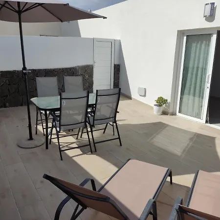 Vakantiehuis Casa Hubara Lanzarote, Brand New, Bright And Quiet *