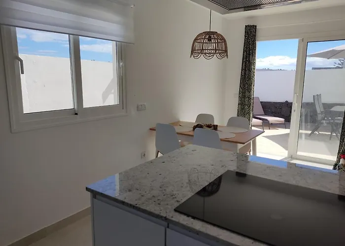 Vakantiehuis Casa Hubara Lanzarote, Brand New, Bright And Quiet